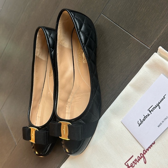 Ferragamo ballet flats in quilted leather - Picture 10 of 13